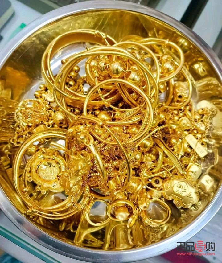 <h3>廈門今日黃金回收價格走勢及市場分析</h3>