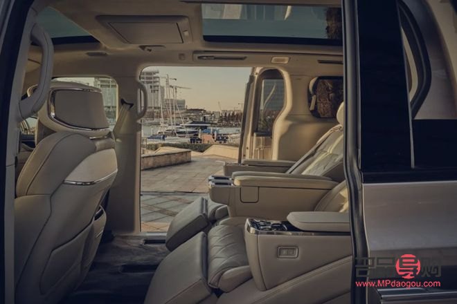 <h3>彩彩彩妝品牌探究</h3>