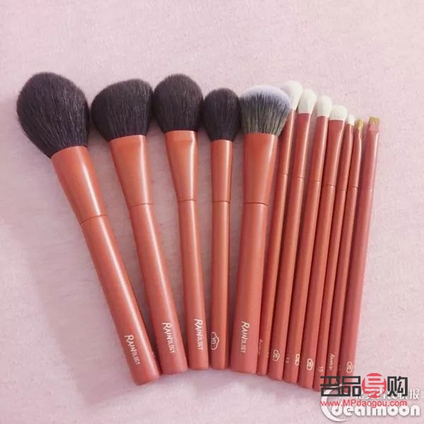 如何買彩妝刷(如何買彩妝刷子便宜)