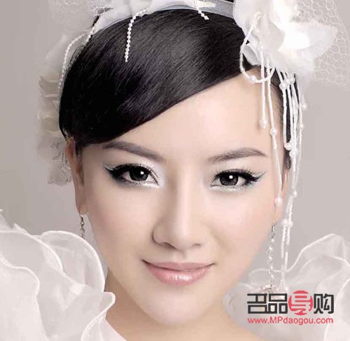 怎么學(xué)習(xí)彩妝造型(彩妝造型哪里教得好)