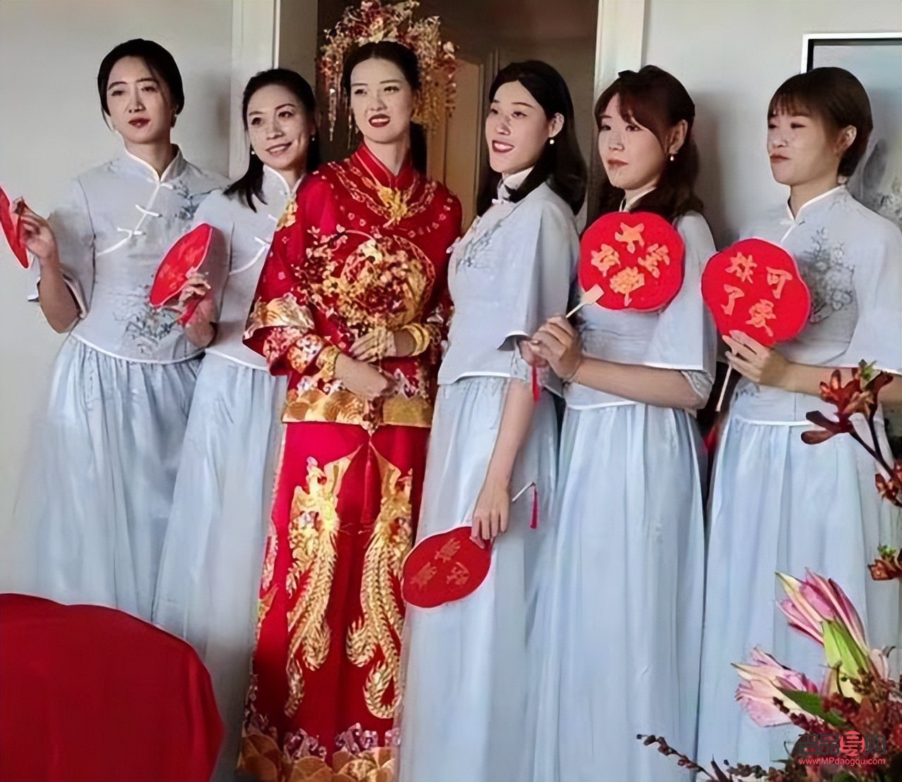 送什么禮物給伴娘(送什么禮物給伴娘合適)