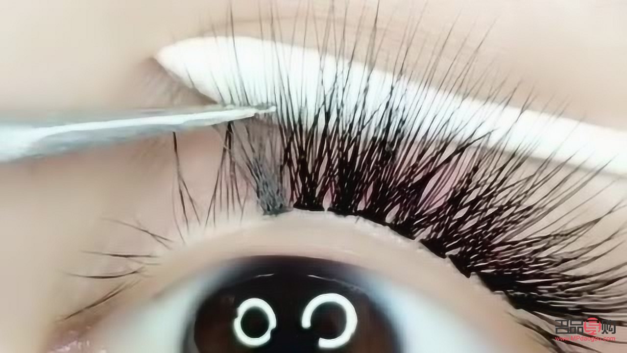 接睫毛如何畫眼線(接睫毛如何畫眼線圖片)