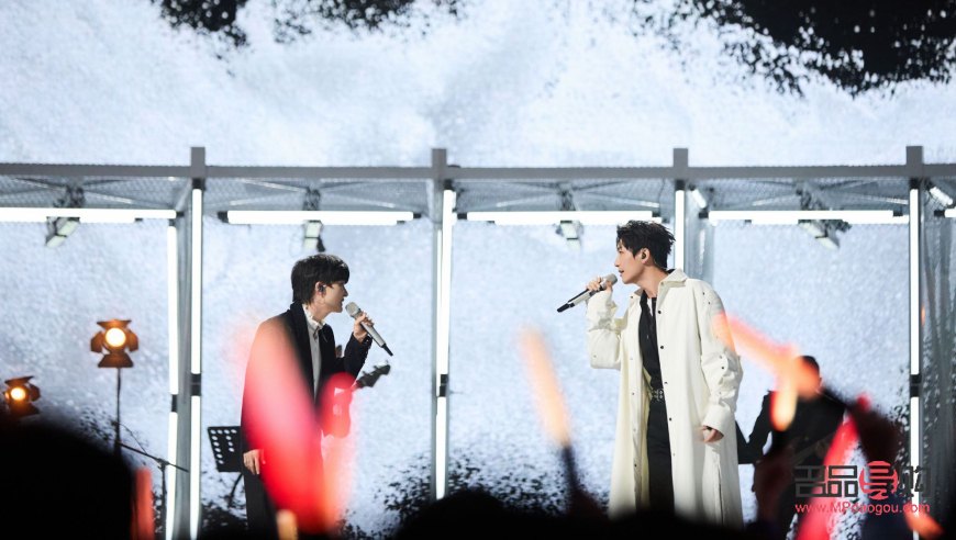 假眼睫毛加工視頻教程(假眼睫毛加工視頻教程大全)