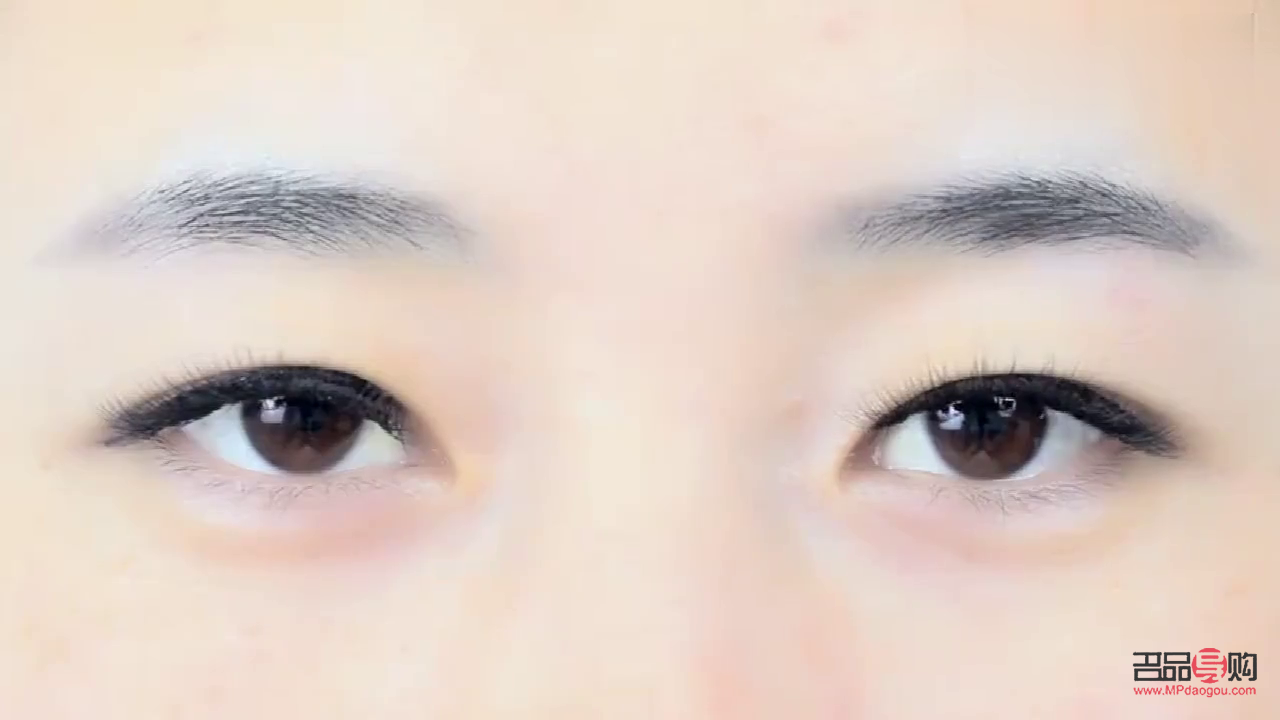 假眼睫毛加工視頻教程(假眼睫毛加工視頻教程大全)