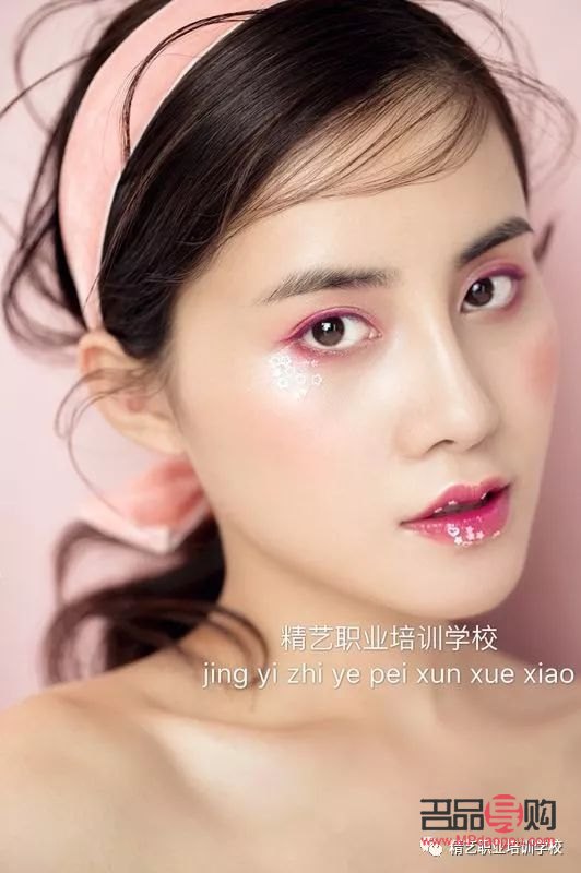 彩妝如何改造妝容(彩妝如何改造妝容圖片)