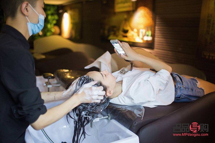 <h3>美容行業(yè)的盈利之源：專業(yè)技術(shù)與優(yōu)質(zhì)服務(wù)</h3>