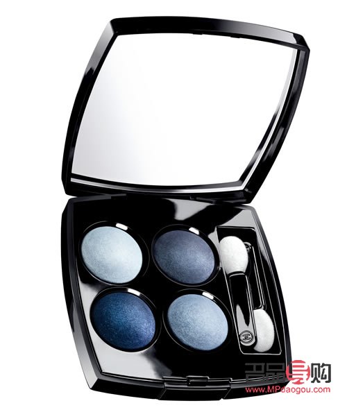 <h3>彩妝灰色怎么調(diào)</h3>