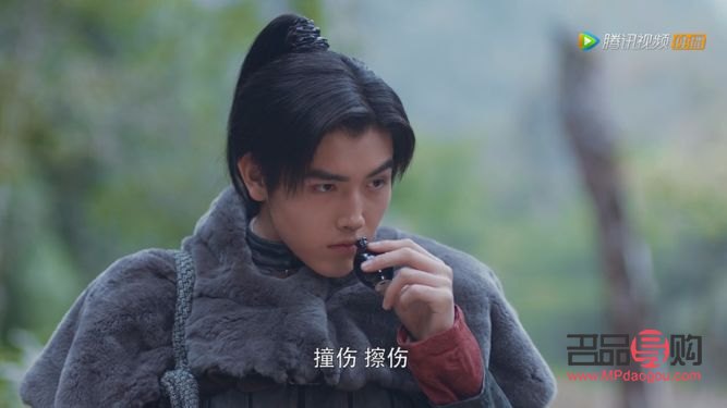 換屆送什么禮物(換屆送什么禮物給師兄師姐)