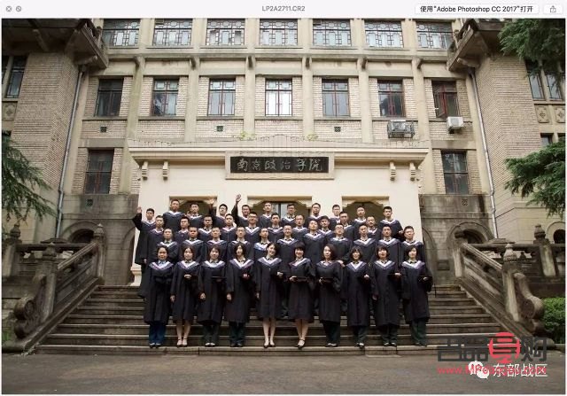 換屆送什么禮物(換屆送什么禮物給師兄師姐)