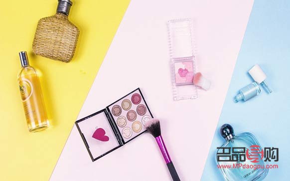 <h3>彩妝購(gòu)買指南：如何咨詢并選購(gòu)適合自己的彩妝產(chǎn)品</h3>