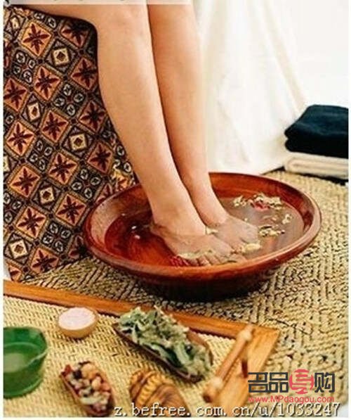 <h3>泡腳時的全身護理秘訣</h3>