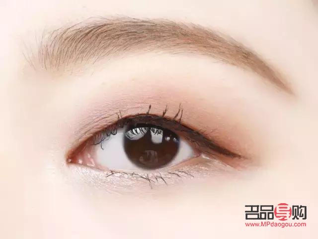 <h3>一只眼睛臥蠶腫脹原因及應對方法</h3>