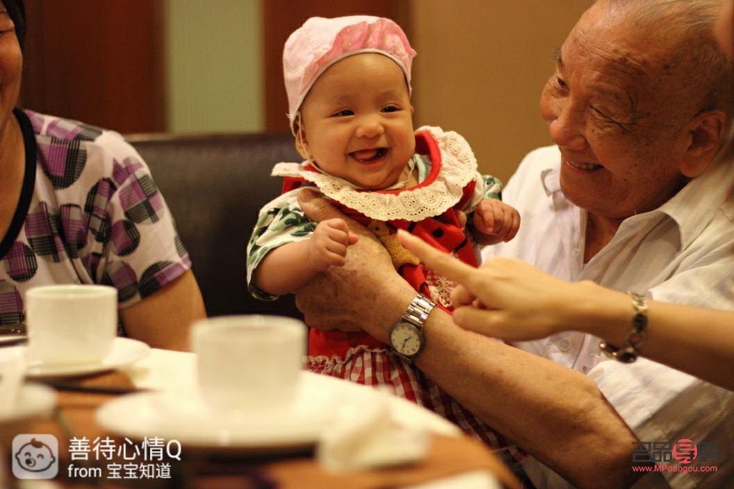 <h3>傳承愛意，奶奶如何為孫子挑選禮物</h3>