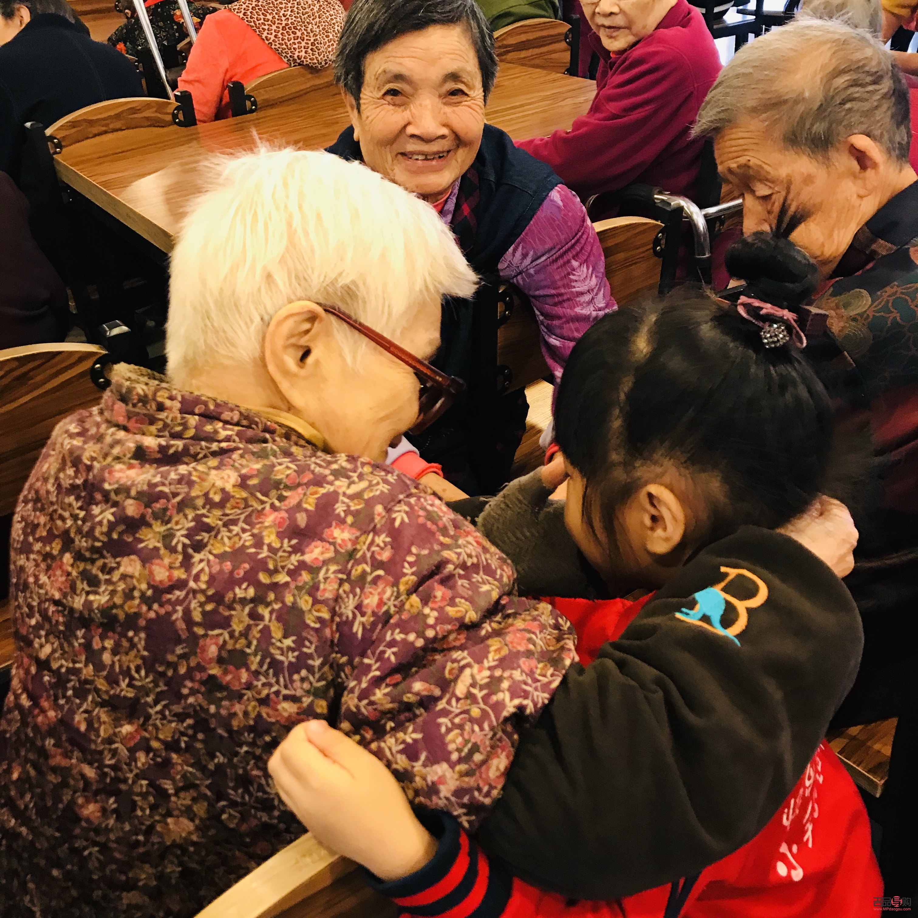 <h3>傳承愛意，奶奶如何為孫子挑選禮物</h3>