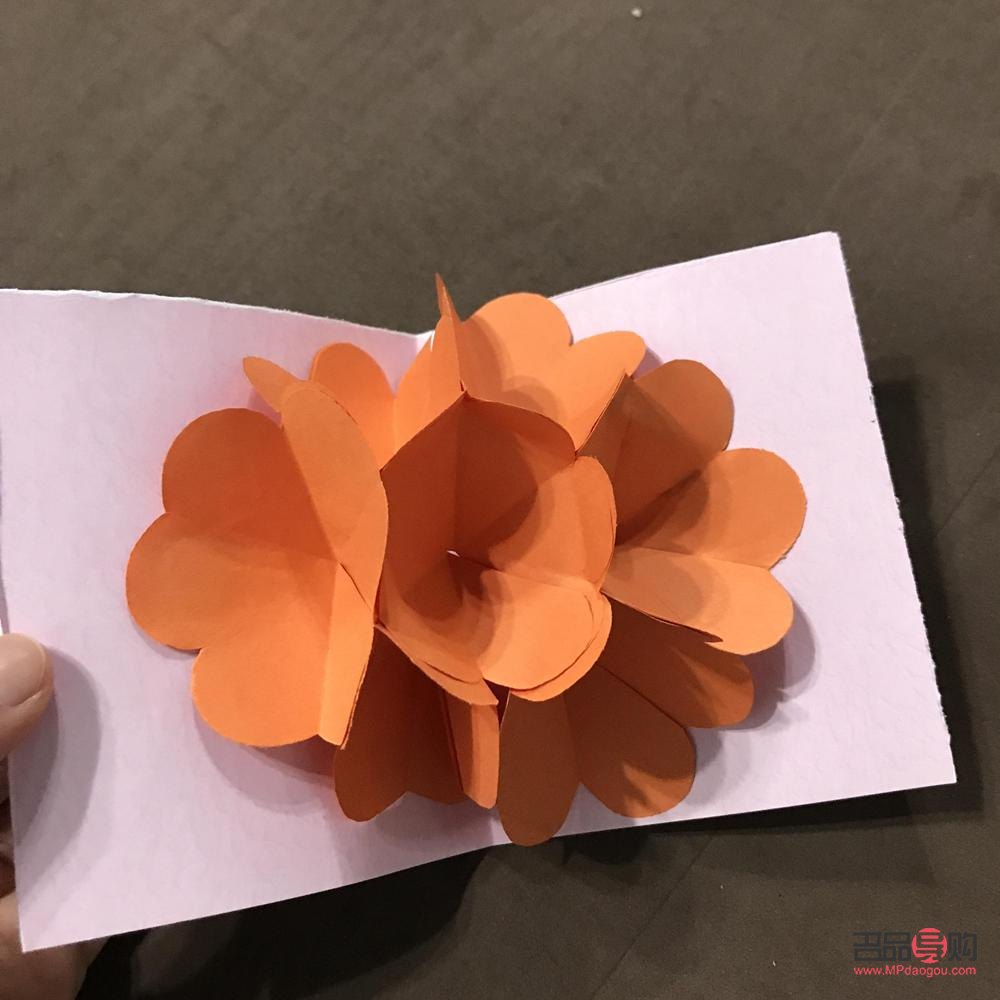 <h3>手工卡紙禮物盒制作教程</h3>