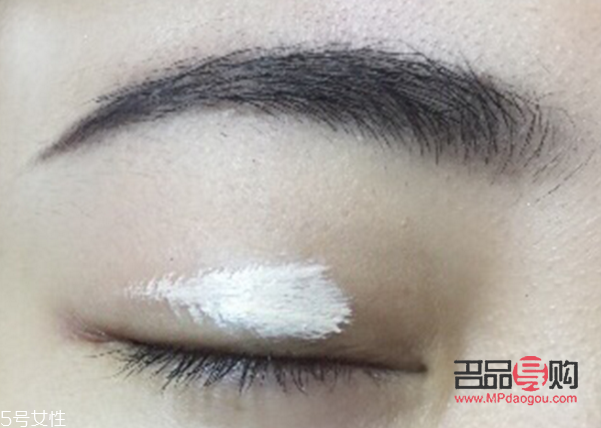 眼影教程視頻初學(xué)者圖片(眼影教程視頻初學(xué)者圖片大全)