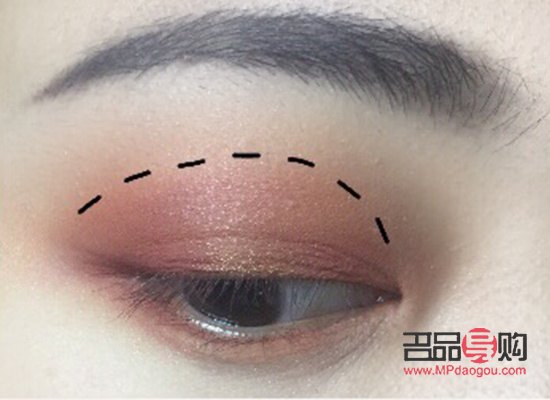 眼影教程視頻初學(xué)者圖片(眼影教程視頻初學(xué)者圖片大全)