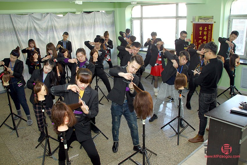 這時(shí)候做美容好嗎(這時(shí)候做美容好嗎英語)