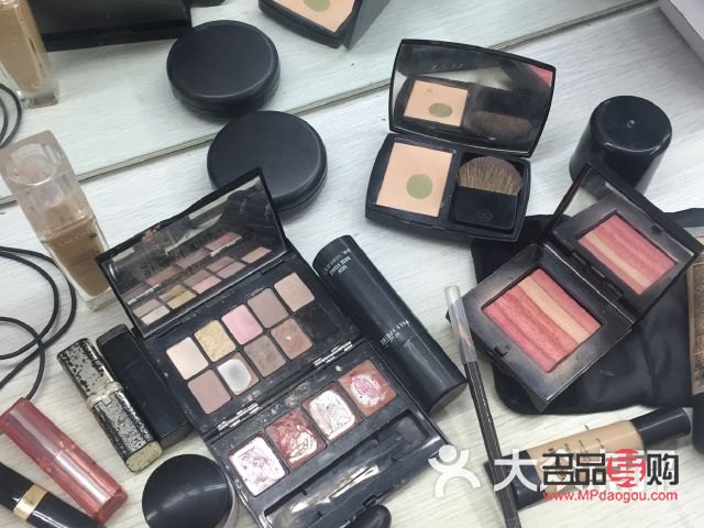 彩妝簡歷 怎么寫(彩妝簡歷怎么寫)