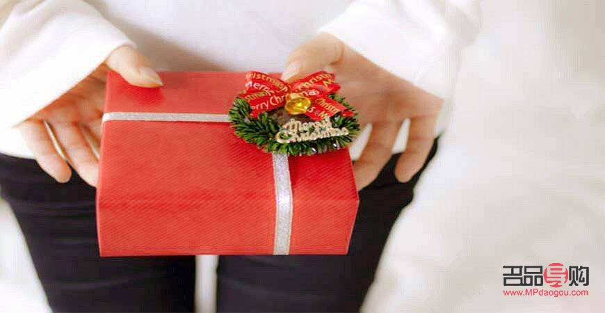 送男生禮物他會(huì)不會(huì)收(送男生禮物他會(huì)不會(huì)收到)