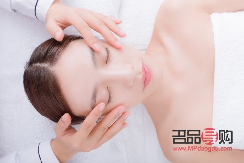 <h3>美容按摩：呵護肌膚，煥發(fā)青春光彩</h3>