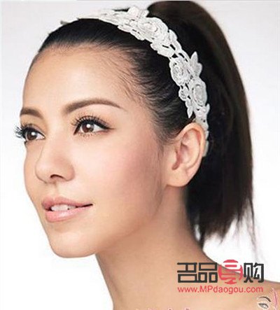 <h3>掌握技巧，畫眼線不暈染</h3>