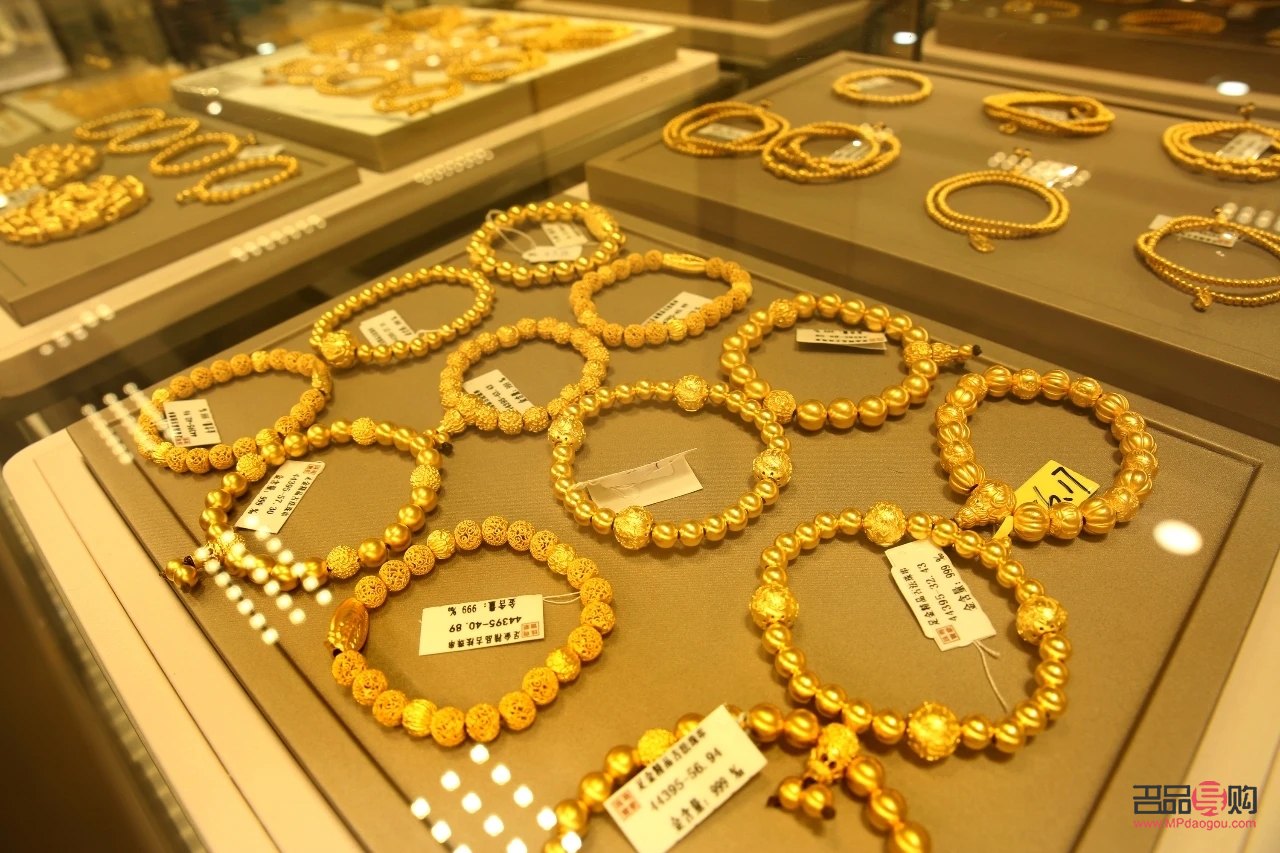 投資黃金能做飾品嗎(投資黃金能做飾品嗎現(xiàn)在)