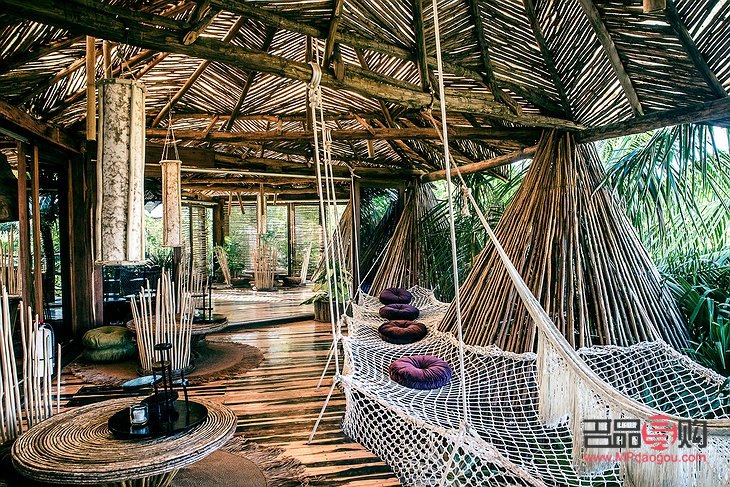 按背與身體護(hù)理：一種深度放松的體驗(yàn)