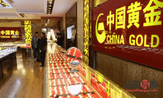 探究金店黃金價格高于銀行的背后原因