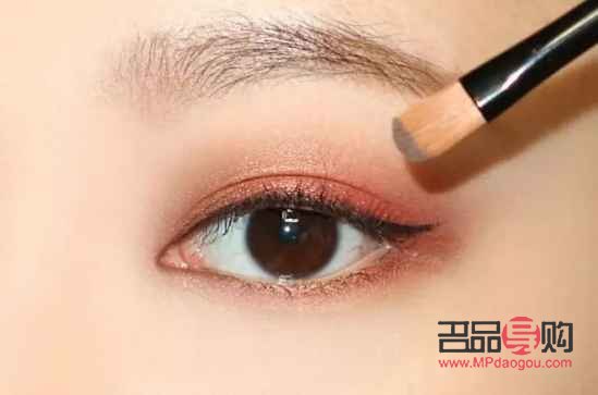 化眼妝前要做什么(化眼妝前要做什么準(zhǔn)備)