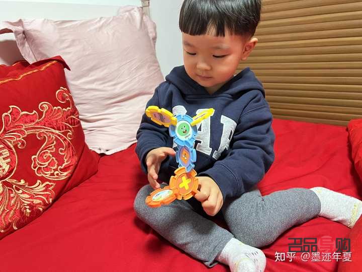 送三歲男孩什么禮物好(送三歲男孩什么禮物好呢)