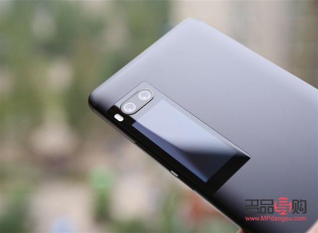 <h3>情人節(jié)送禮攻略：挑選一份心意滿滿的禮物</h3>