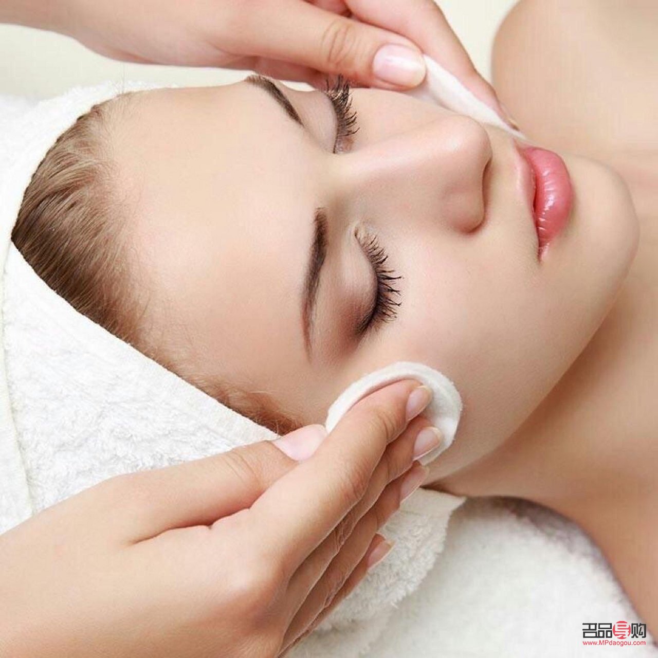 學(xué)美容多少錢啊(學(xué)美容多少錢啊)