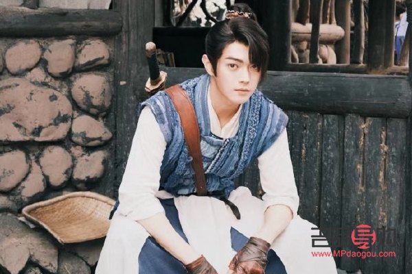 <h3>紐約黃金期貨一手價(jià)格分析</h3>