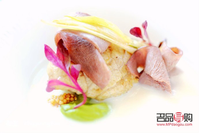 <h3>伊槿妍美容探秘：專業(yè)與口碑共鑄美麗傳奇</h3>