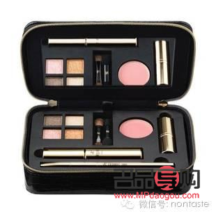 <h3>彩妝套盒贈送之道</h3>
