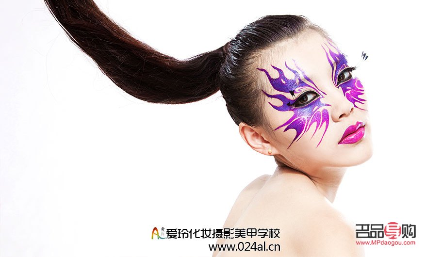 <h3>彩妝繪畫技巧：用彩妝展現(xiàn)藝術之美</h3>