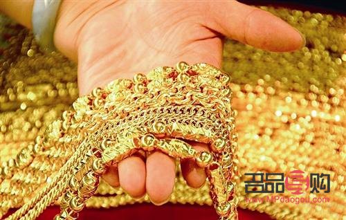 <h3>現(xiàn)在黃金回收價(jià)格走勢(shì)及市場(chǎng)分析</h3>