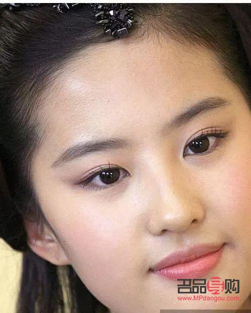 <h3>雙眼皮做窄了能否加寬？女性應(yīng)該了解的事項</h3>
