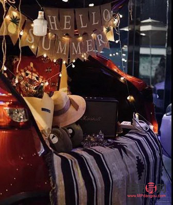 揭秘后備箱數(shù)字禮物：創(chuàng)意與情感的完美結(jié)合