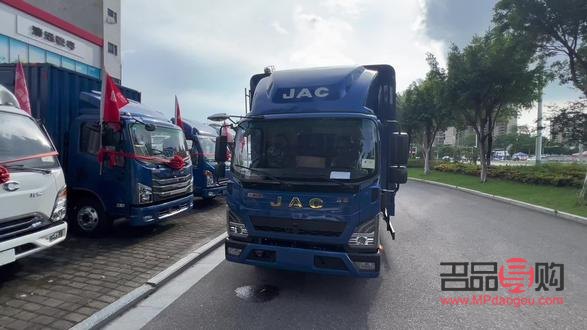 <h3>今日萃華金店黃金回收價(jià)格分析</h3>