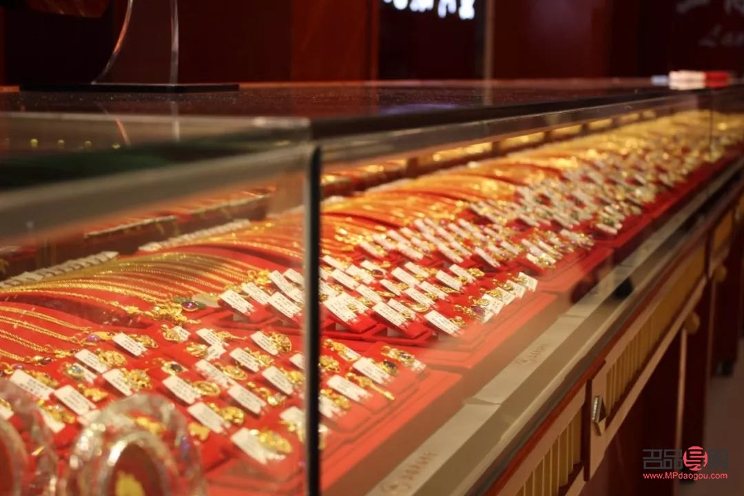 <h3>投資金條：黃金之路，財(cái)富之錨</h3>