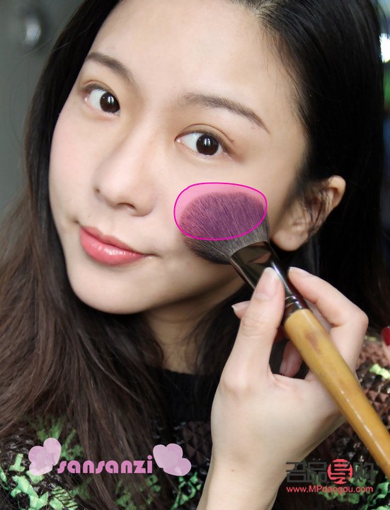 <h3>日常彩妝使用指南：打造自然美妝，輕松上手！</h3>