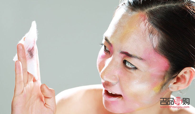 彩妝殘留怎么清洗(彩妝殘留怎么清洗掉)