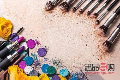彩妝殘留怎么清洗(彩妝殘留怎么清洗掉)