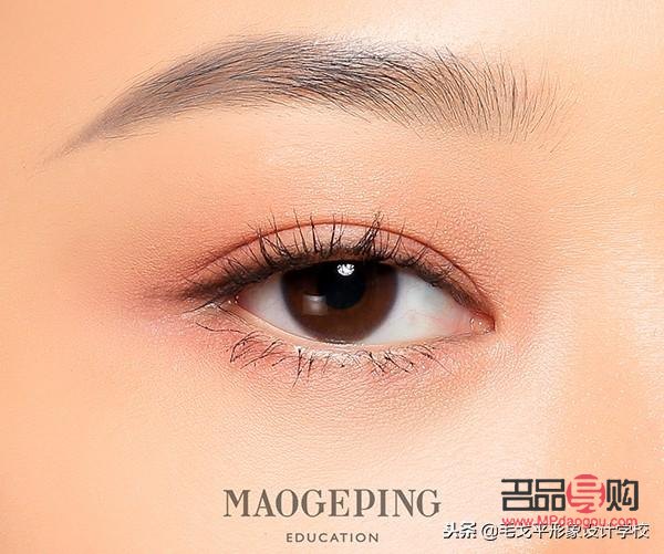 如何畫(huà)眼妝淡妝好看又簡(jiǎn)單(如何畫(huà)眼妝淡妝好看又簡(jiǎn)單圖片)