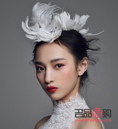 買彩妝怎么發(fā)圈(買彩妝怎么發(fā)圈吸引人)