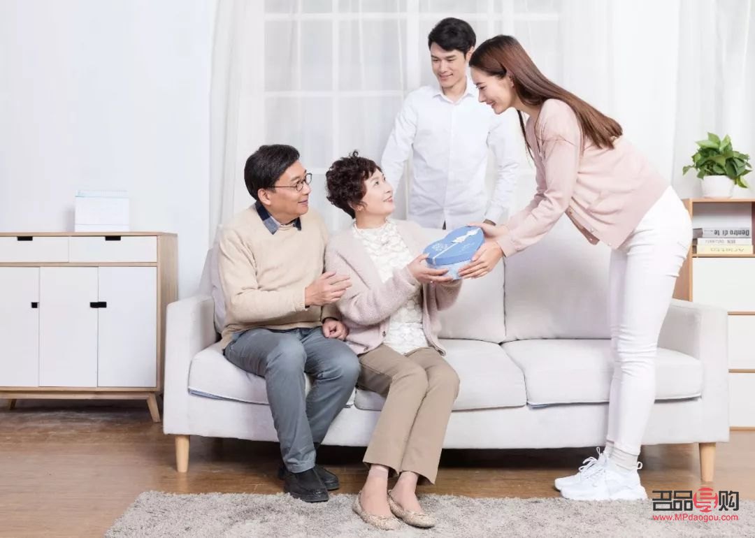 如何給家長還禮物(如何給家長還禮物的話)