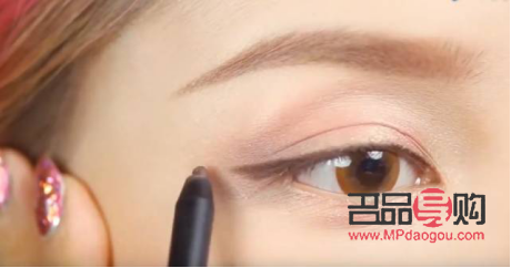 眼線教程新手(眼線教程新手畫法)