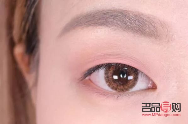 內(nèi)雙眼皮眼影畫法大揭秘